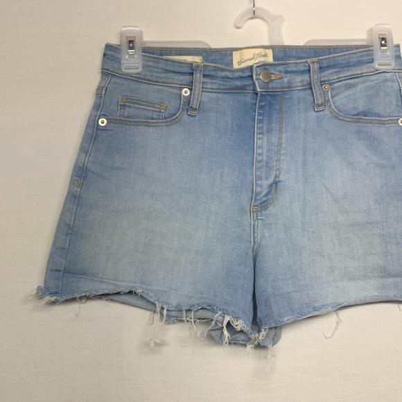 Universal Thread High Rise Midi Shorts - Picture 2 of 7